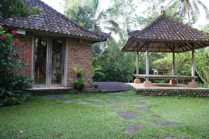 Prana Dewi Mountain Resort 자띠루위 외부 사진
