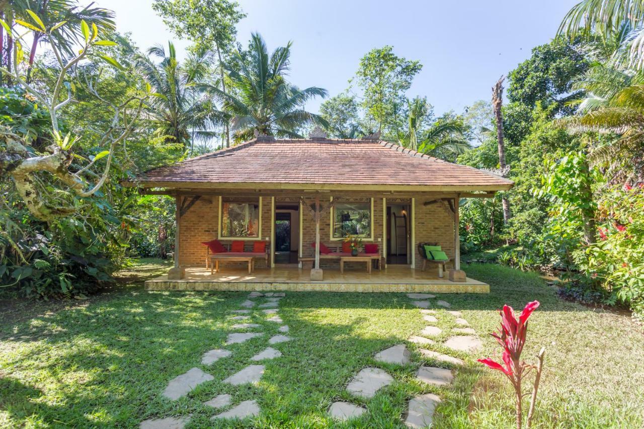 Prana Dewi Mountain Resort 자띠루위 외부 사진