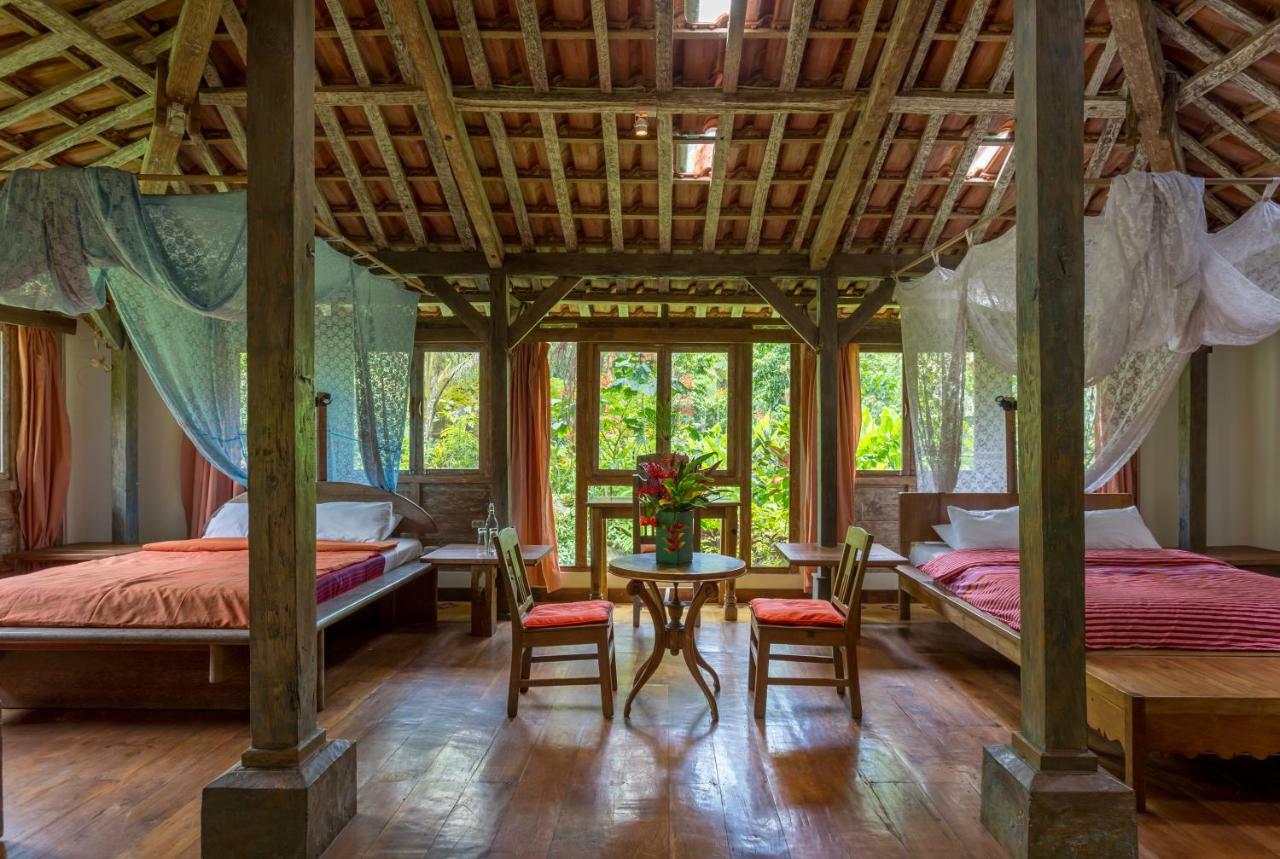 Prana Dewi Mountain Resort 자띠루위 외부 사진