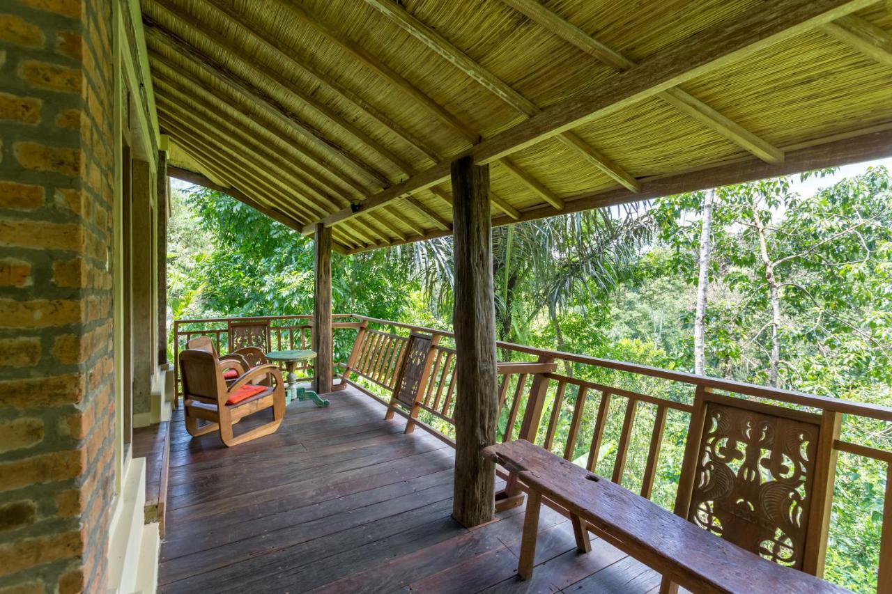 Prana Dewi Mountain Resort 자띠루위 외부 사진