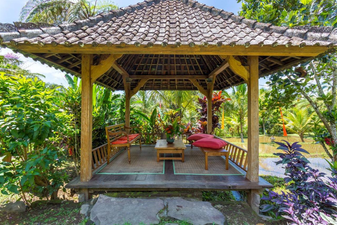 Prana Dewi Mountain Resort 자띠루위 외부 사진